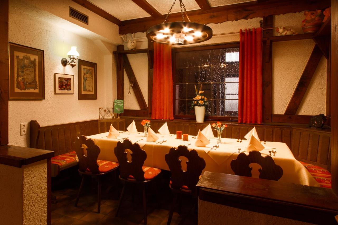 Hotel- Restaurant Zum Hirsch Großenlüder Kültér fotó