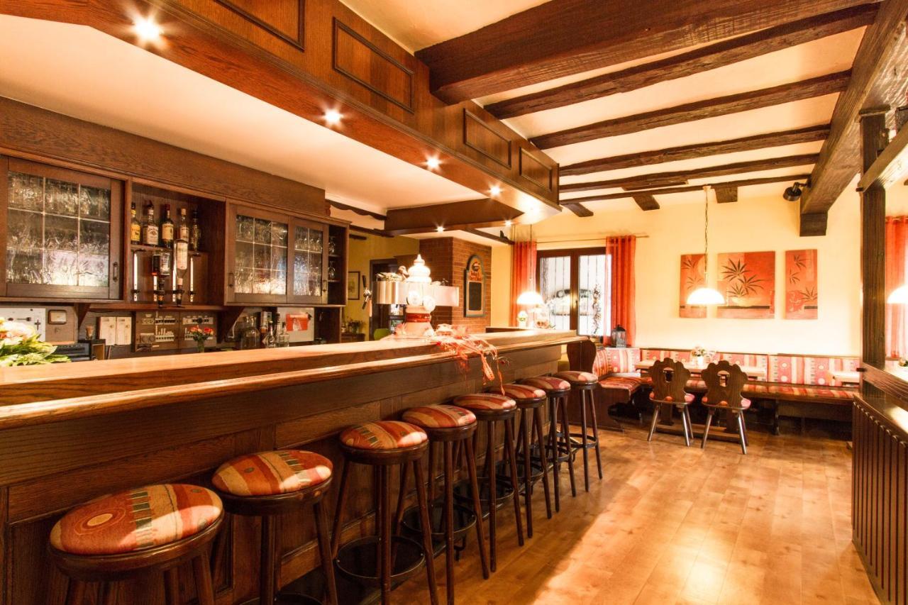 Hotel- Restaurant Zum Hirsch Großenlüder Kültér fotó